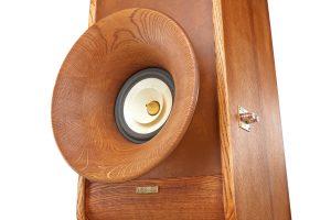 High End reproduktorové soustavy Evolution, přední horn Oris500 + Voxativ AC1.8 wooden cone 